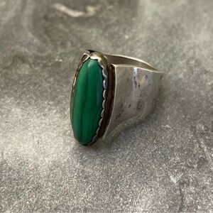 Vintage Brutalist Sterling Silver Malachite Ring • Statement Jewelry • Size 8.5